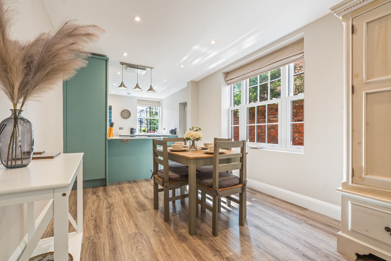 Eaton Place | Free Parking | Sleeps 4 | Handbridge in 8 Eaton Road - Property image 18 - VivreStays