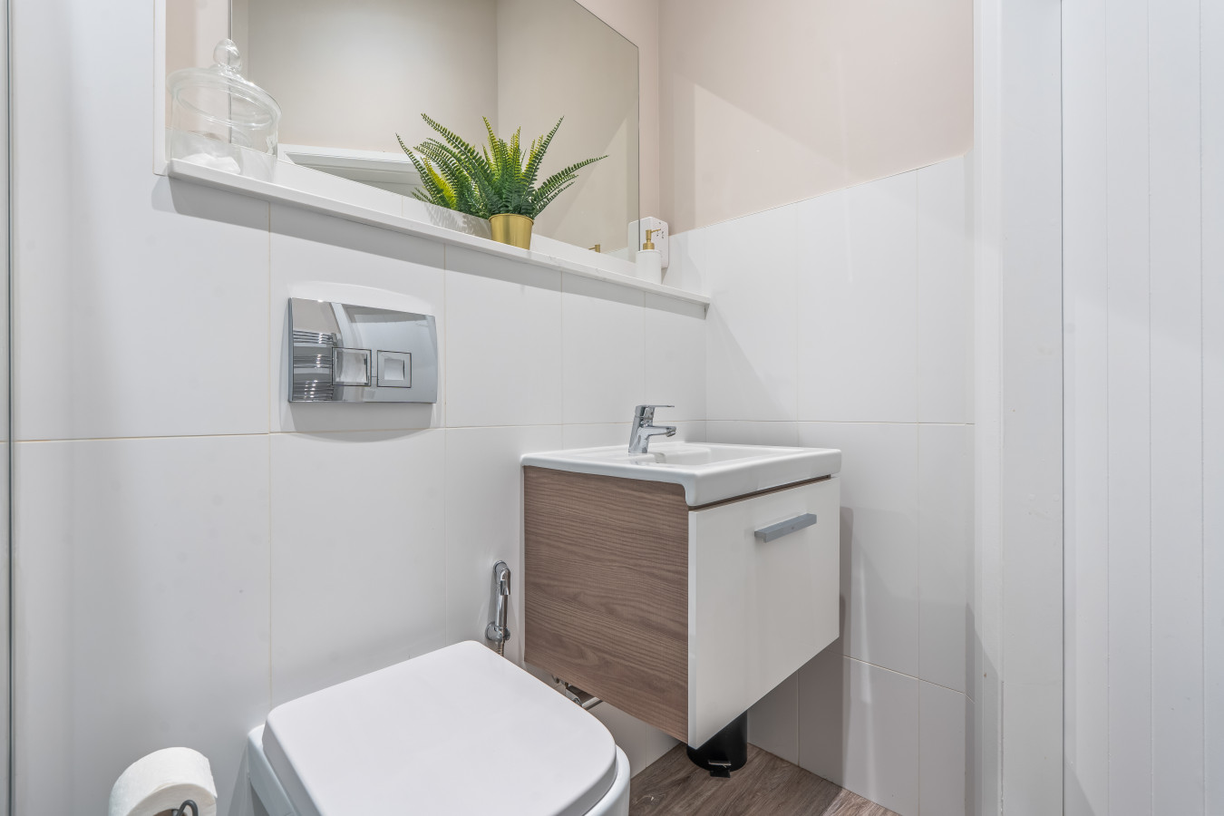 Eaton Place | Free Parking | Sleeps 4 | Handbridge in 8 Eaton Road - Property image 19 - VivreStays