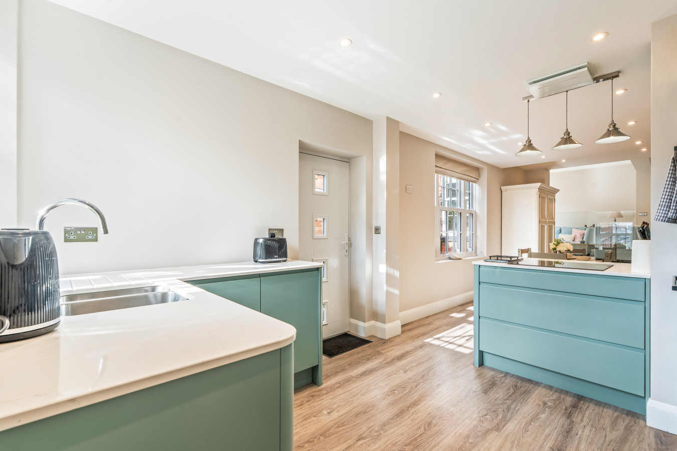 Eaton Place | Free Parking | Sleeps 4 | Handbridge in 8 Eaton Road - Property image 17 - VivreStays