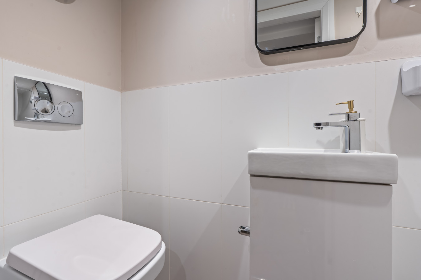 Eaton Place | Free Parking | Sleeps 4 | Handbridge in 8 Eaton Road - Property image 21 - VivreStays
