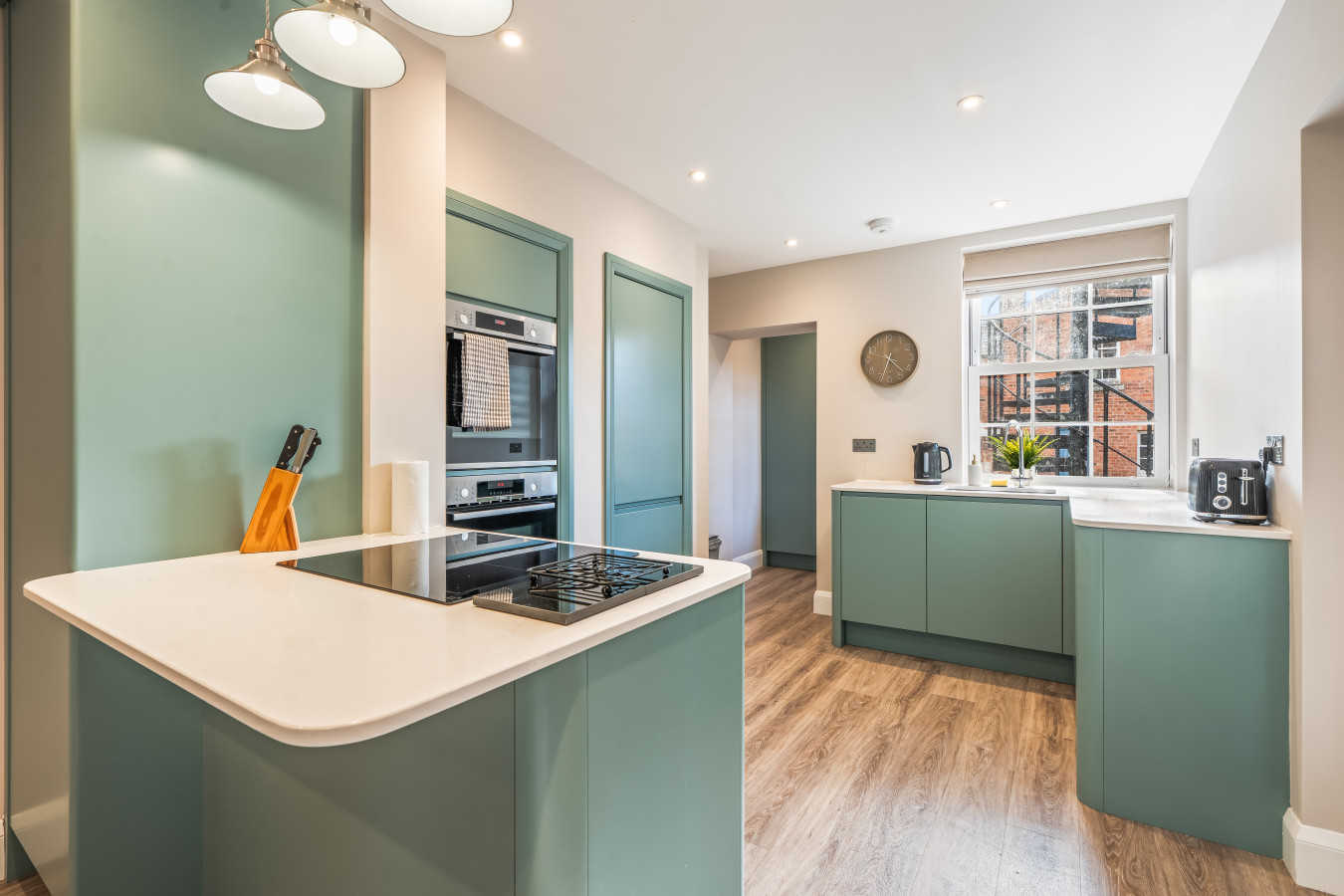 Eaton Place | Free Parking | Sleeps 4 | Handbridge in 8 Eaton Road - Property image 10 - VivreStays