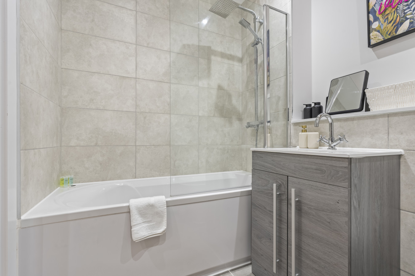 Scholars Quarter | 1 Bed | Sleeps 2 | Jewellery in 22 Legge Lane - Property image 13 - VivreStays