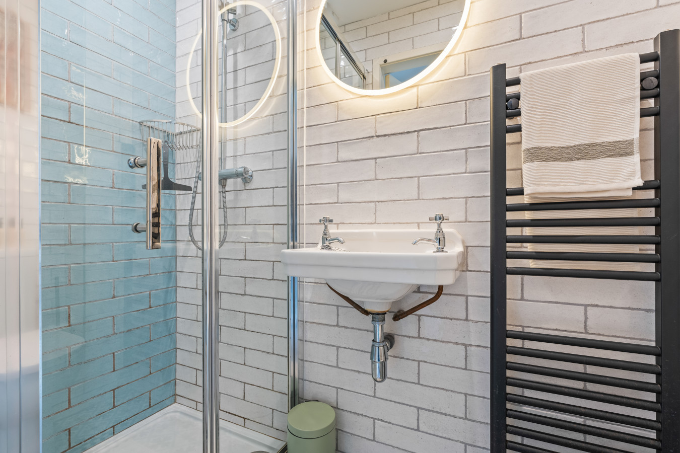 Cosy Chester House | 2BR | Sleeps 3 | Canal View in 4 George Street - Property image 20 - VivreStays