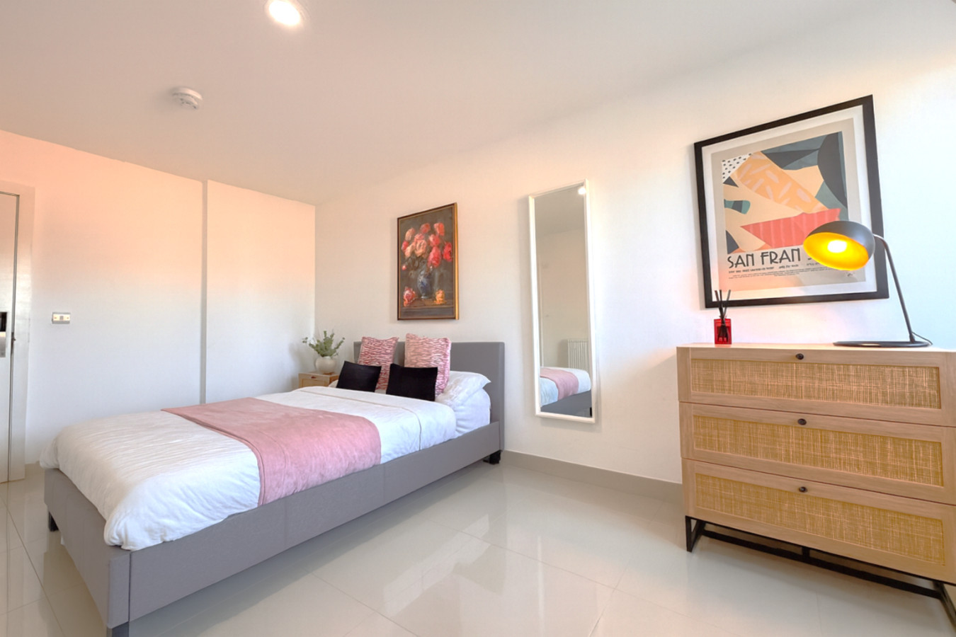 Clarendon Escape | 3 Beds | 3 Bath | Sleeps 6 in 59, 61 Clarendon Road - Property image 22 - VivreStays