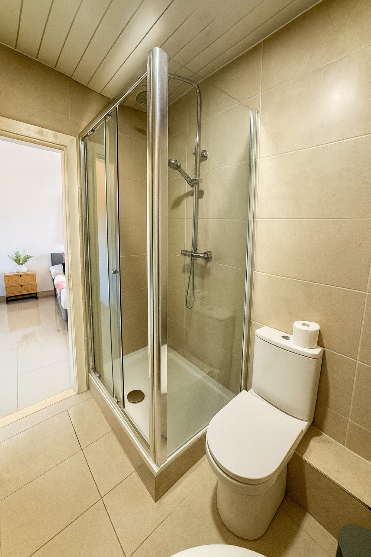 Clarendon Escape | 3 Beds | 3 Bath | Sleeps 6 in 59, 61 Clarendon Road - Property image 25 - VivreStays