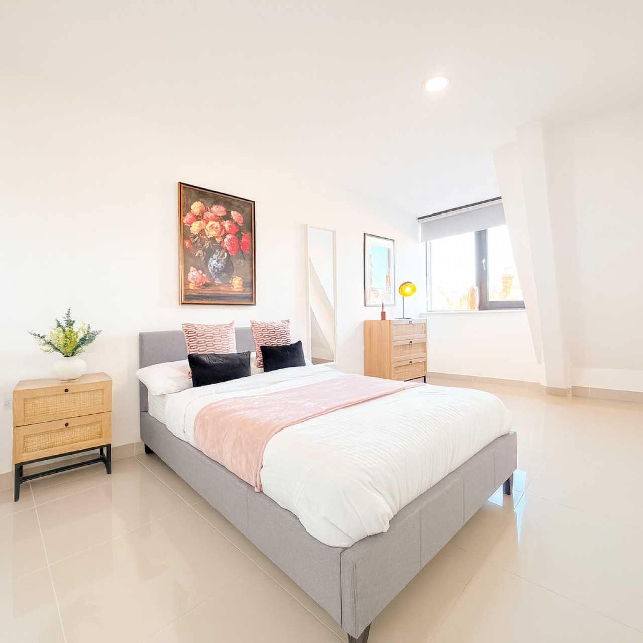 Clarendon Escape | 3 Beds | 3 Bath | Sleeps 6 in 59, 61 Clarendon Road - Property image 3 - VivreStays