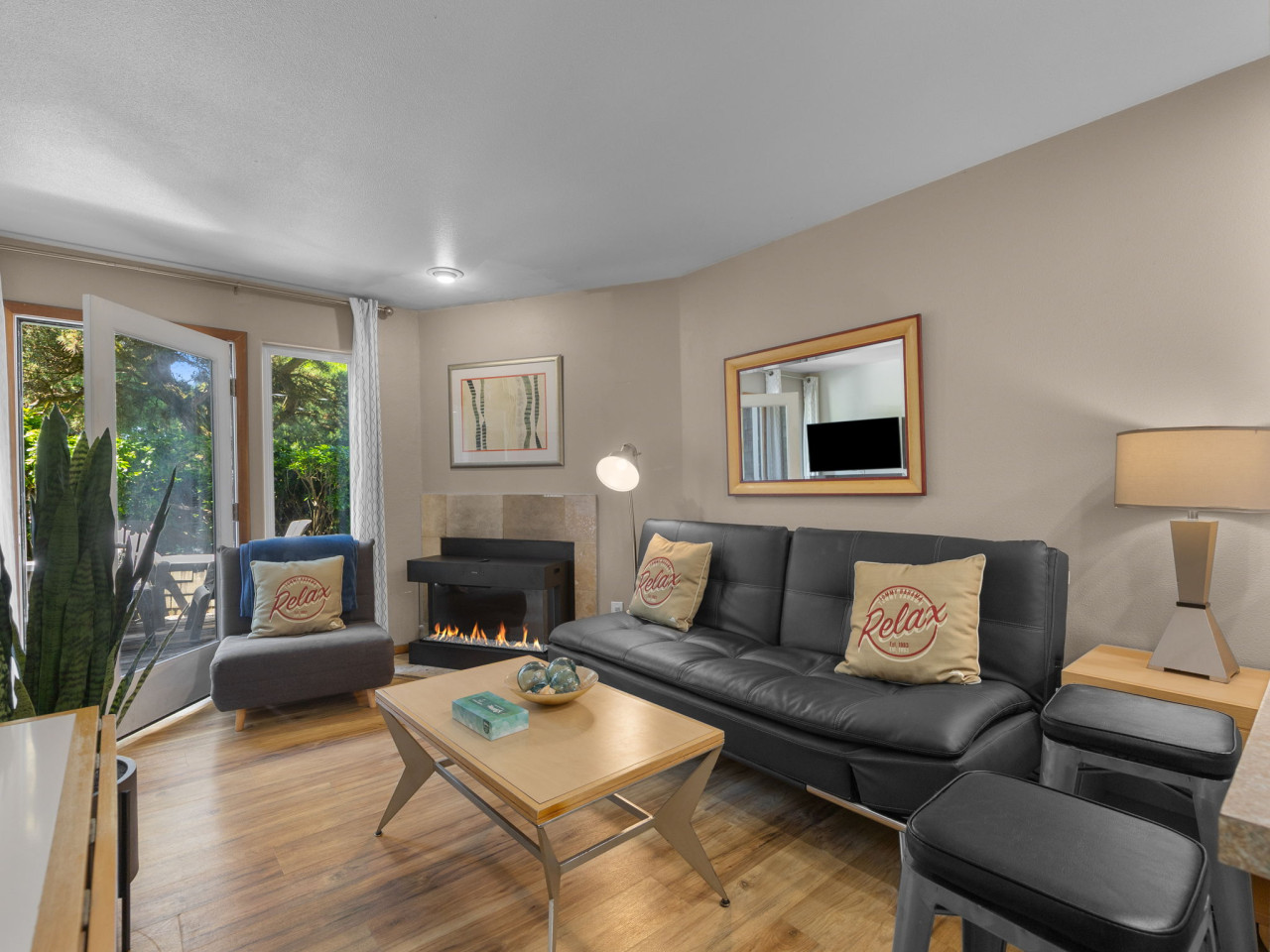 2 Sand Dune: Cozy Town Home | Walk To Beach | Dog-friendly - Cannon Beach, OR