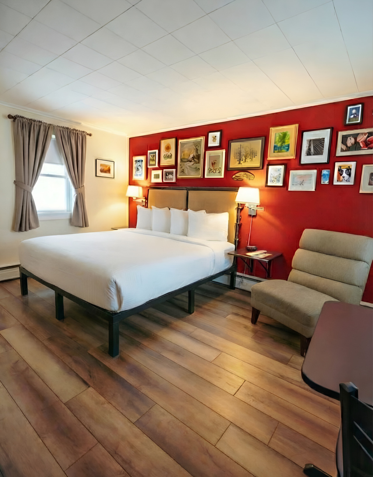 Sw King: Room #2 - Woodstock, VT