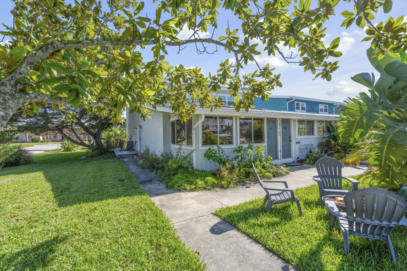 Charming Coastal Retreat With Hot Tub And Game Room - Inviting Escape - St. Augustine, FL