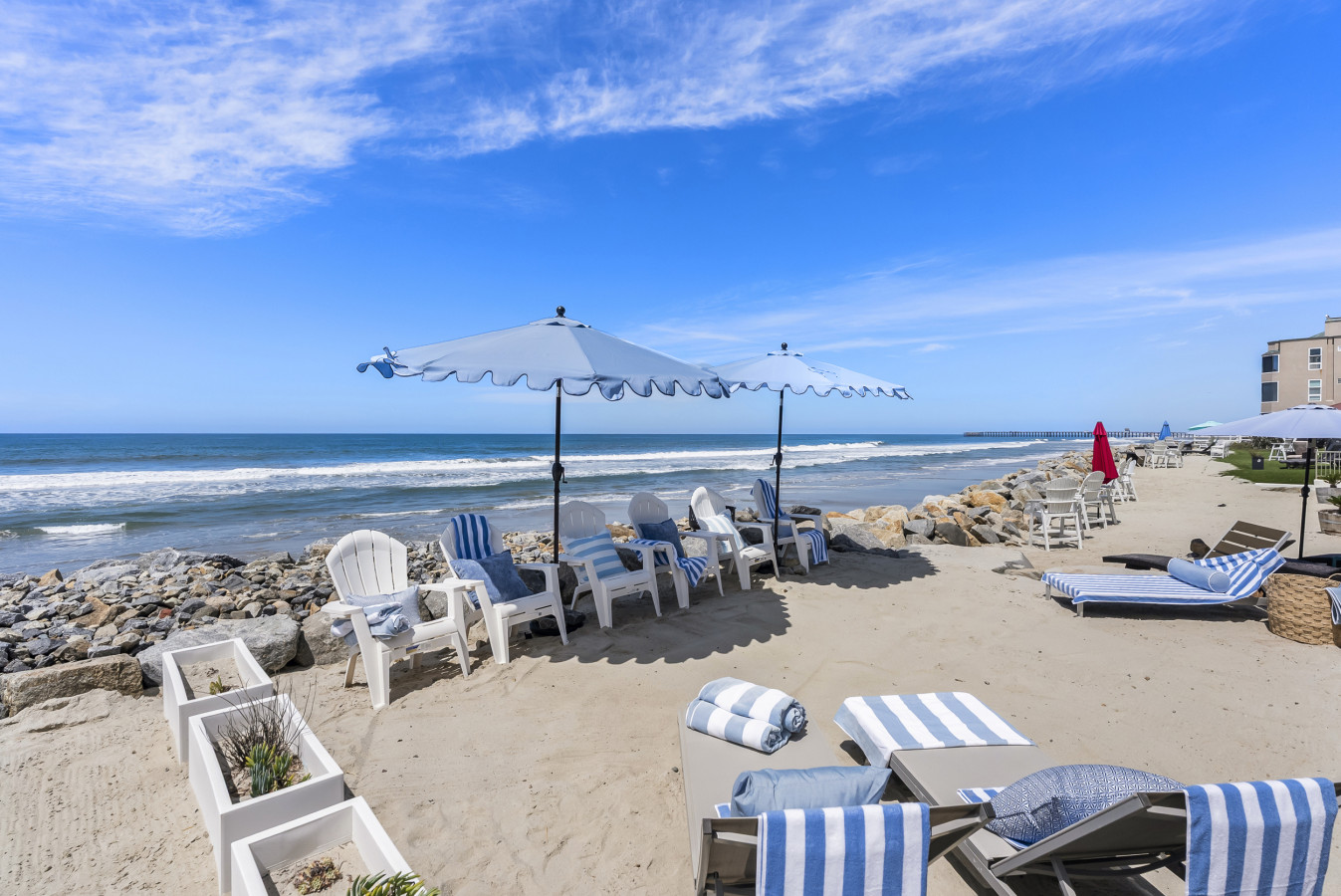 Beachfront ON the Sand, Private Fire Pit, Watch Dolphins