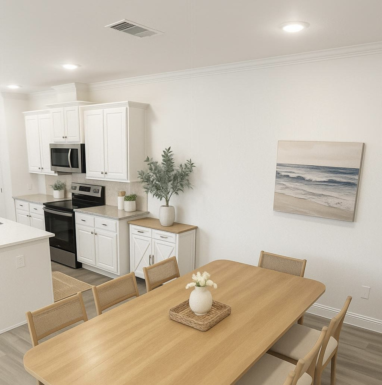 The Salty Piper | Large home for Spring Break with Community Pool! - Photo 5