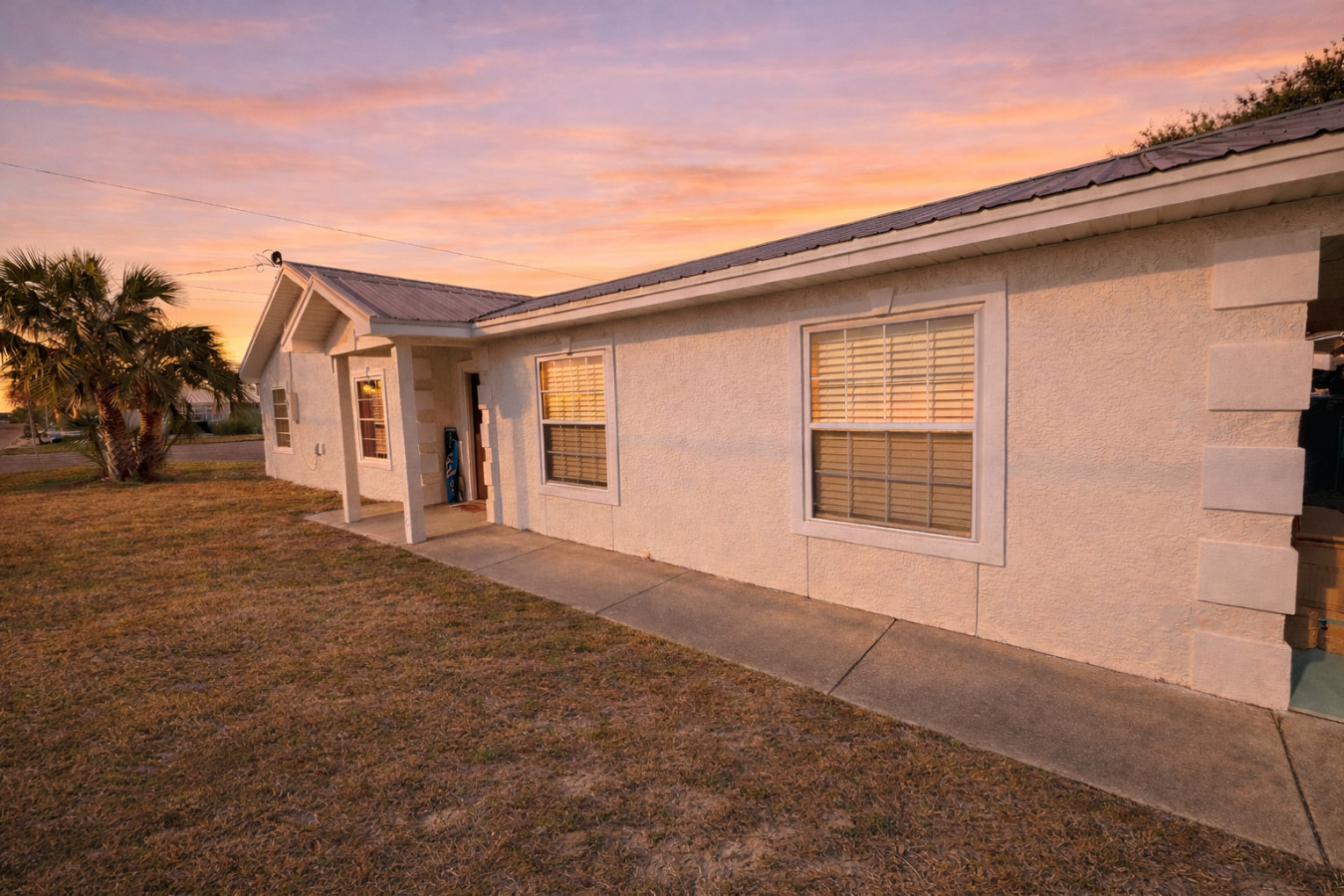 Bid A Wee Palms - Sleeps 12 - Close to the Beach - Photo 1