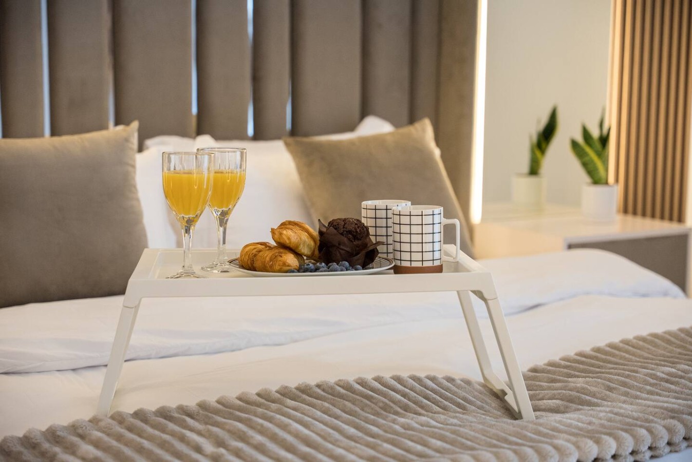 The Waterfront Canal Residence - 1 bedroom
