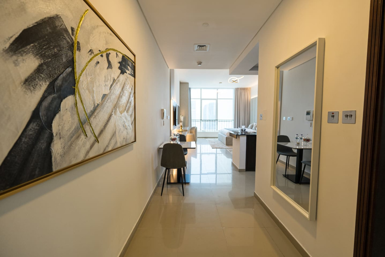 The Skyline Residence - large studio