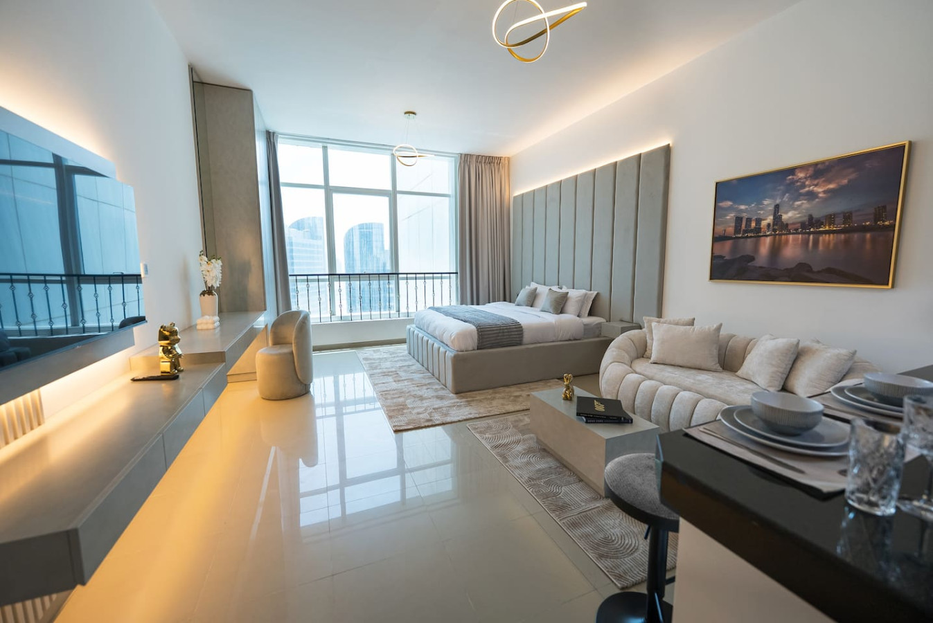 The Skyline Residence - large studio