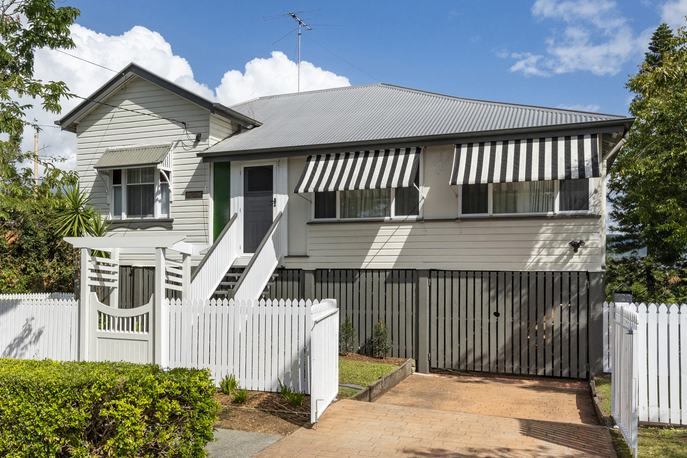 Inverclyde on Red Hill - Pet Friendly