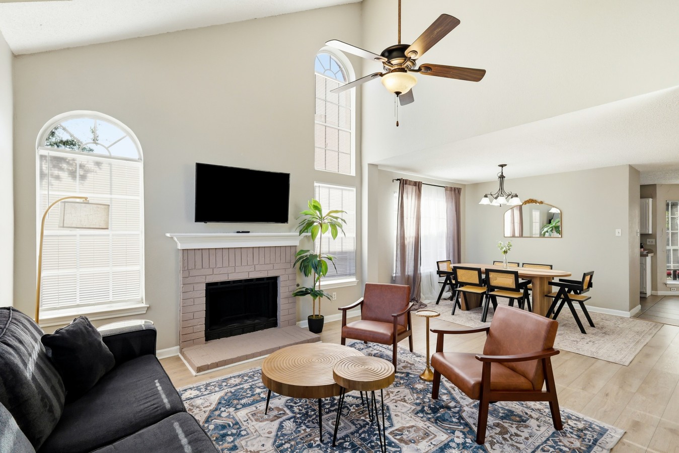 South Asian Inspired 4b Home Perfect For Families - Frisco, TX