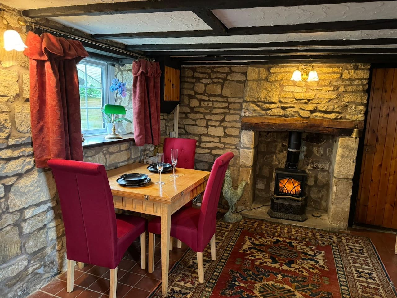The Annexe at Cherry Cottage in Upton Hill - Property image 13 - VivreStays