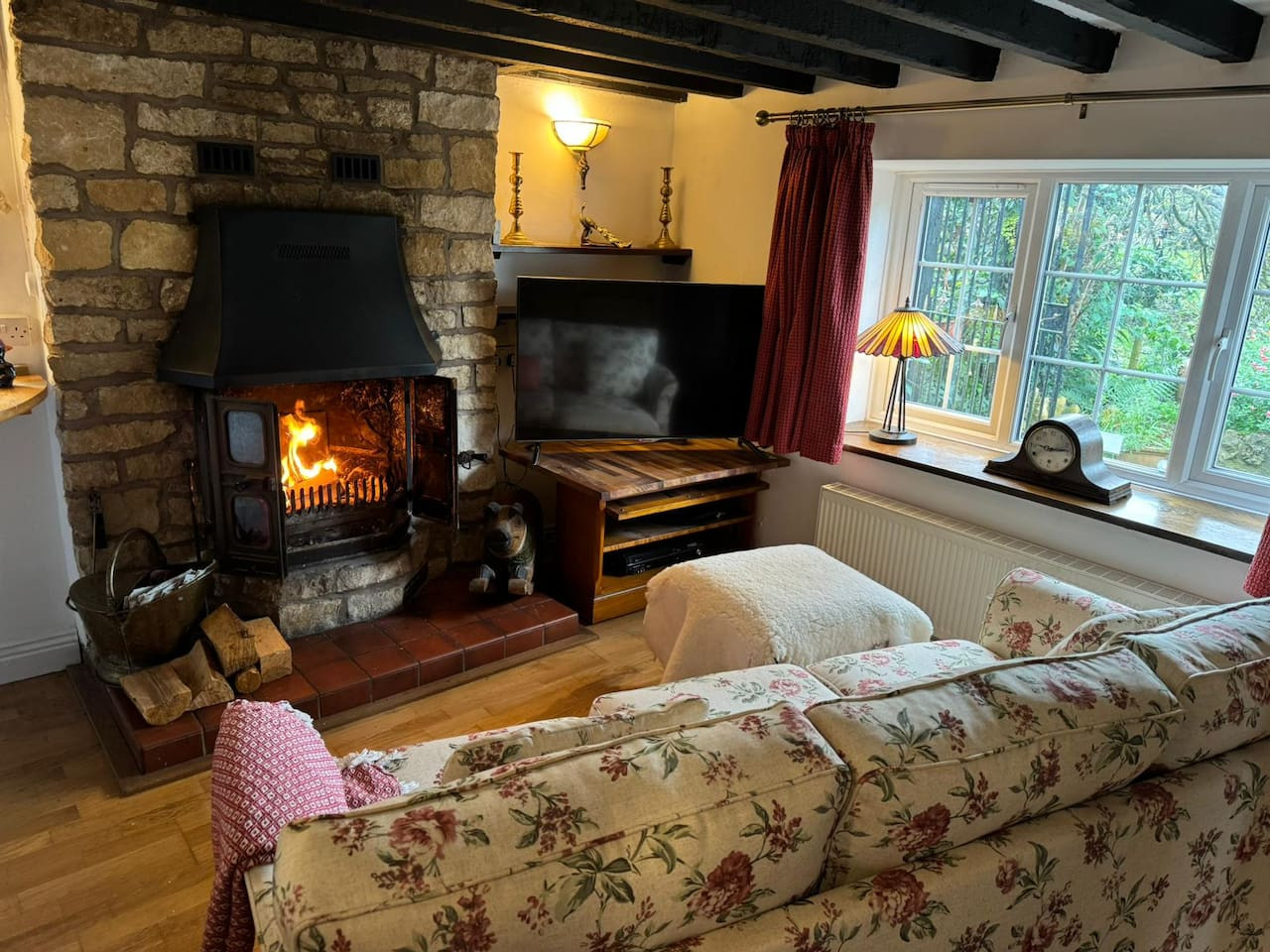 The Annexe at Cherry Cottage in Upton Hill - Property image 5 - VivreStays