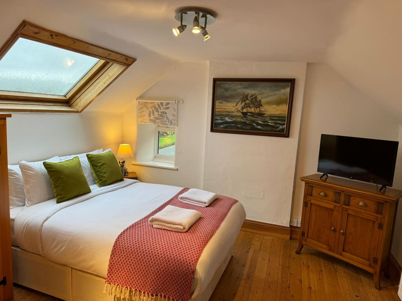 The Annexe at Cherry Cottage in Upton Hill - Property image 9 - VivreStays