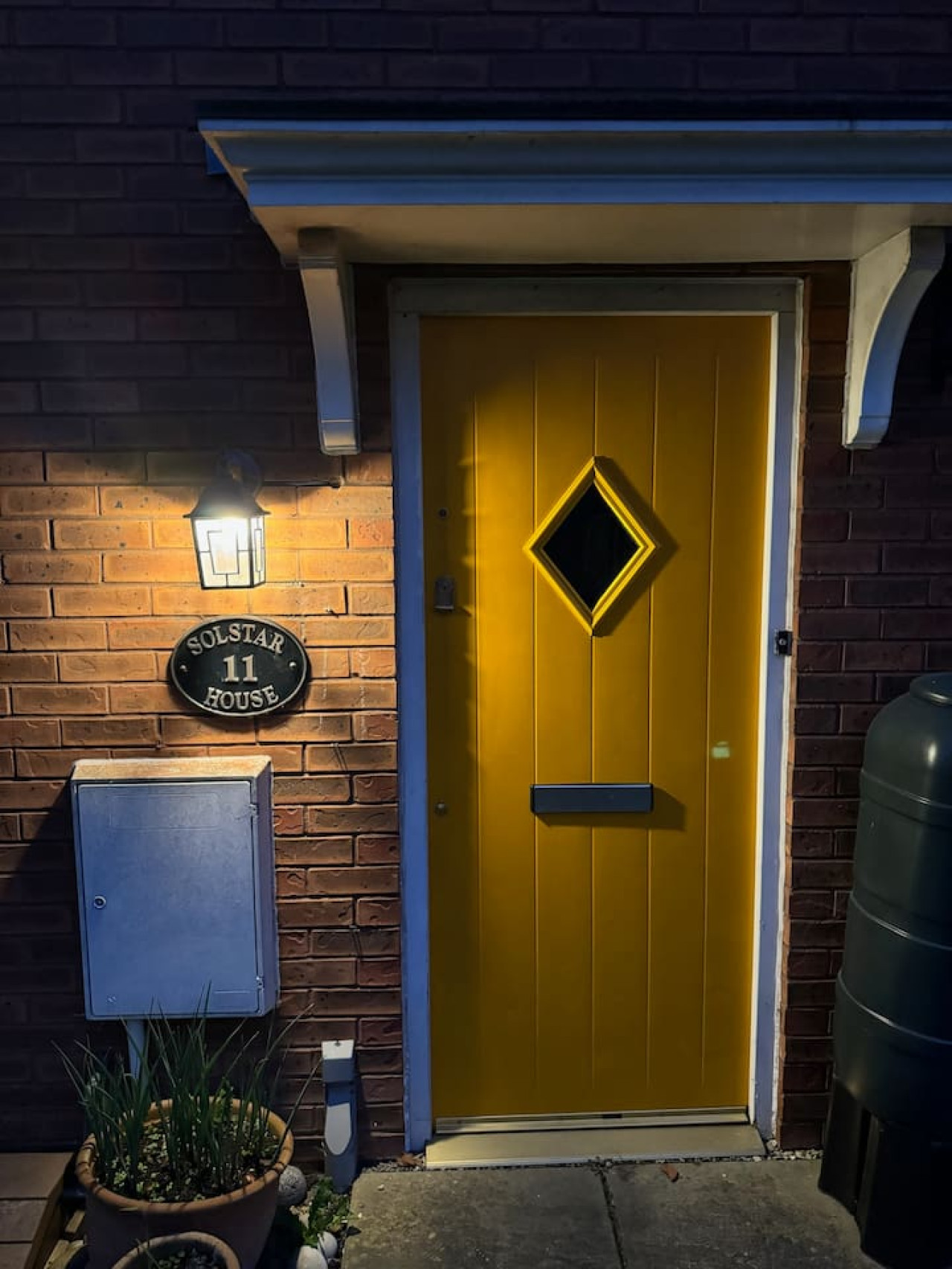 Solstar House in 11 Blackwell Close - Property image 19 - VivreStays