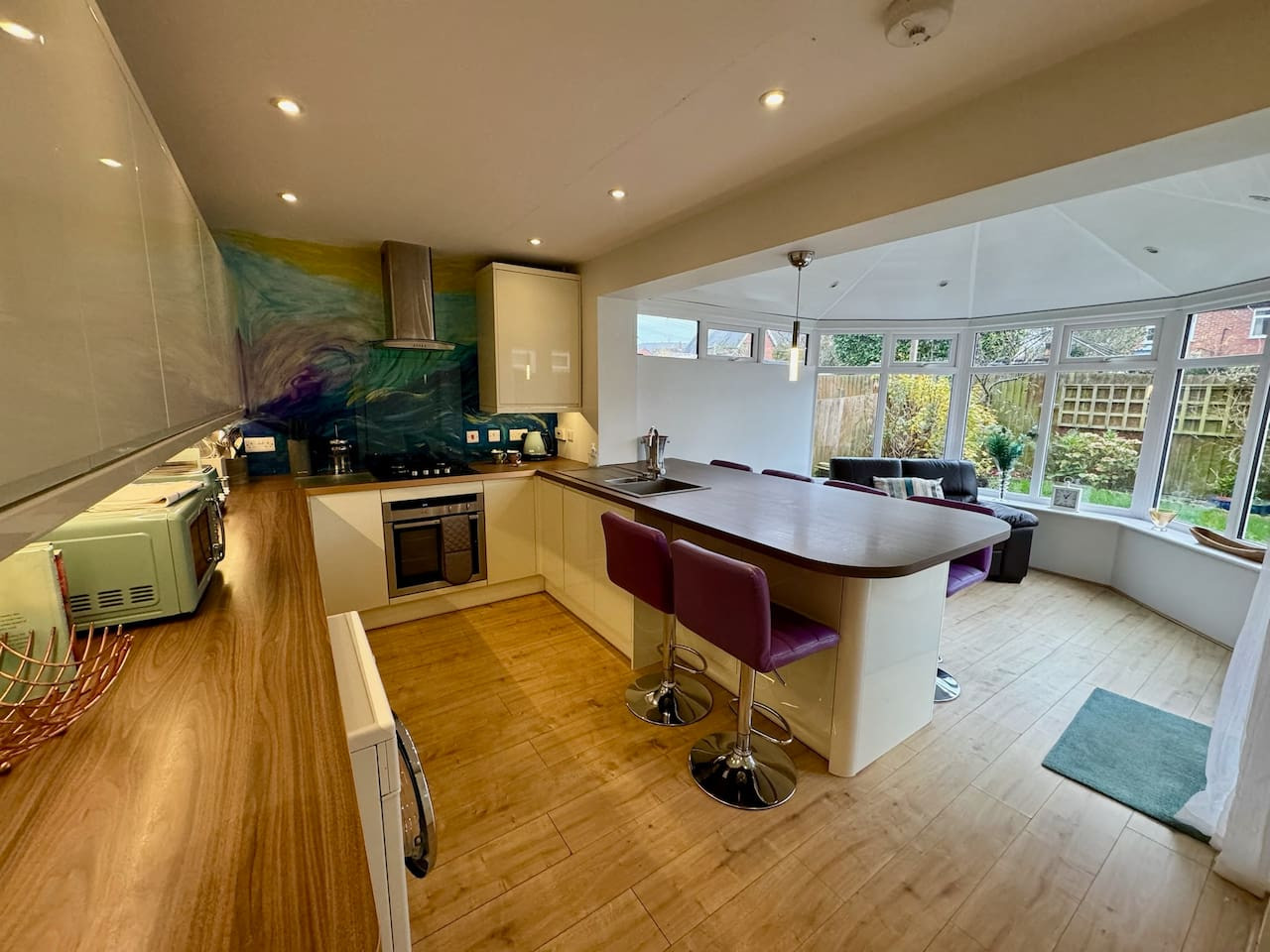 Solstar House in 11 Blackwell Close - Property image 20 - VivreStays
