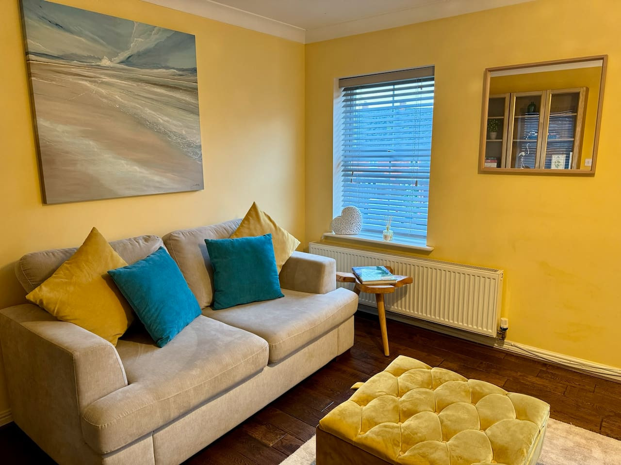 Solstar House in 11 Blackwell Close - Property image 18 - VivreStays