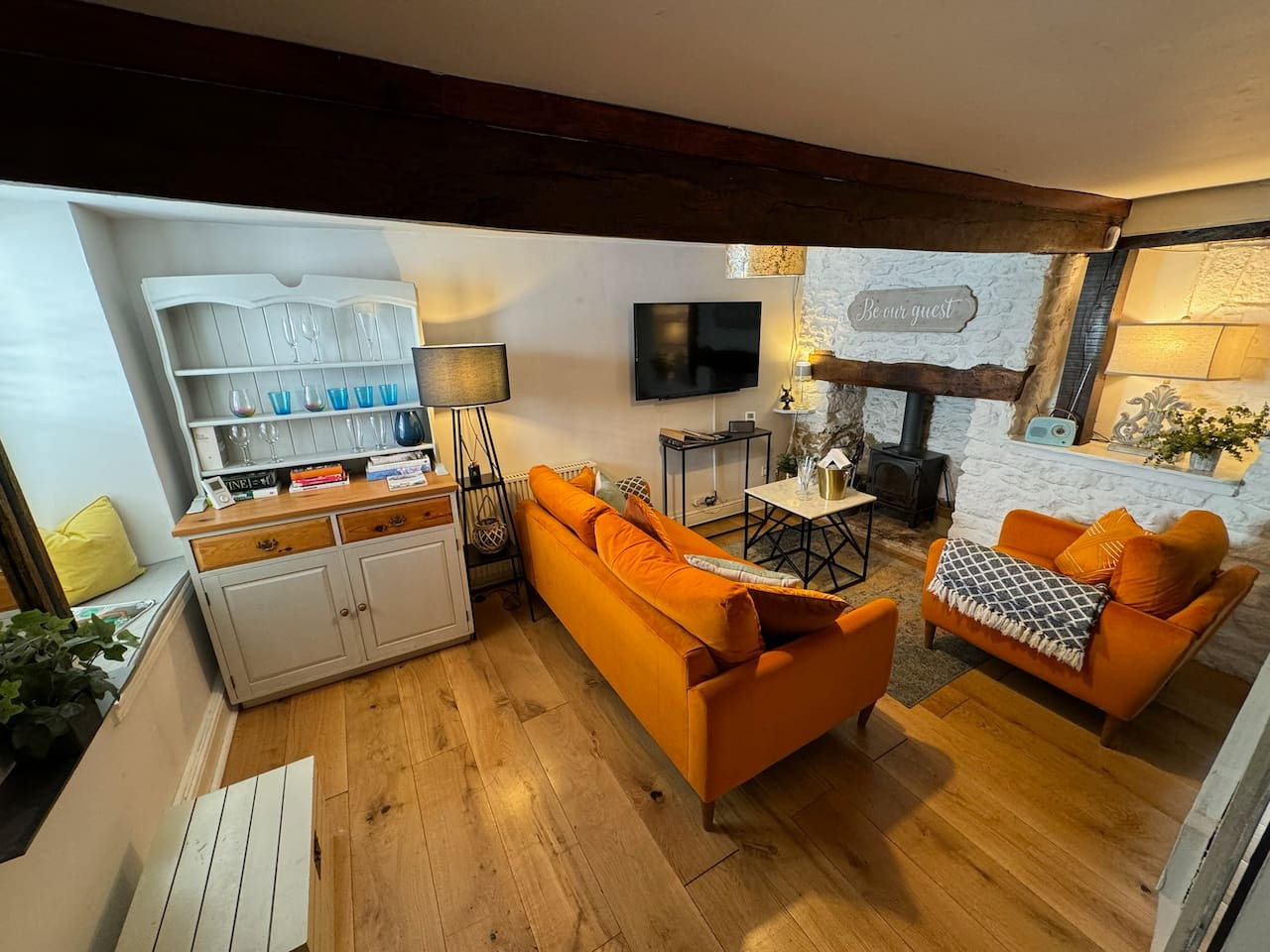 Market Lodge in 46 Lower Street - Property image 53 - VivreStays