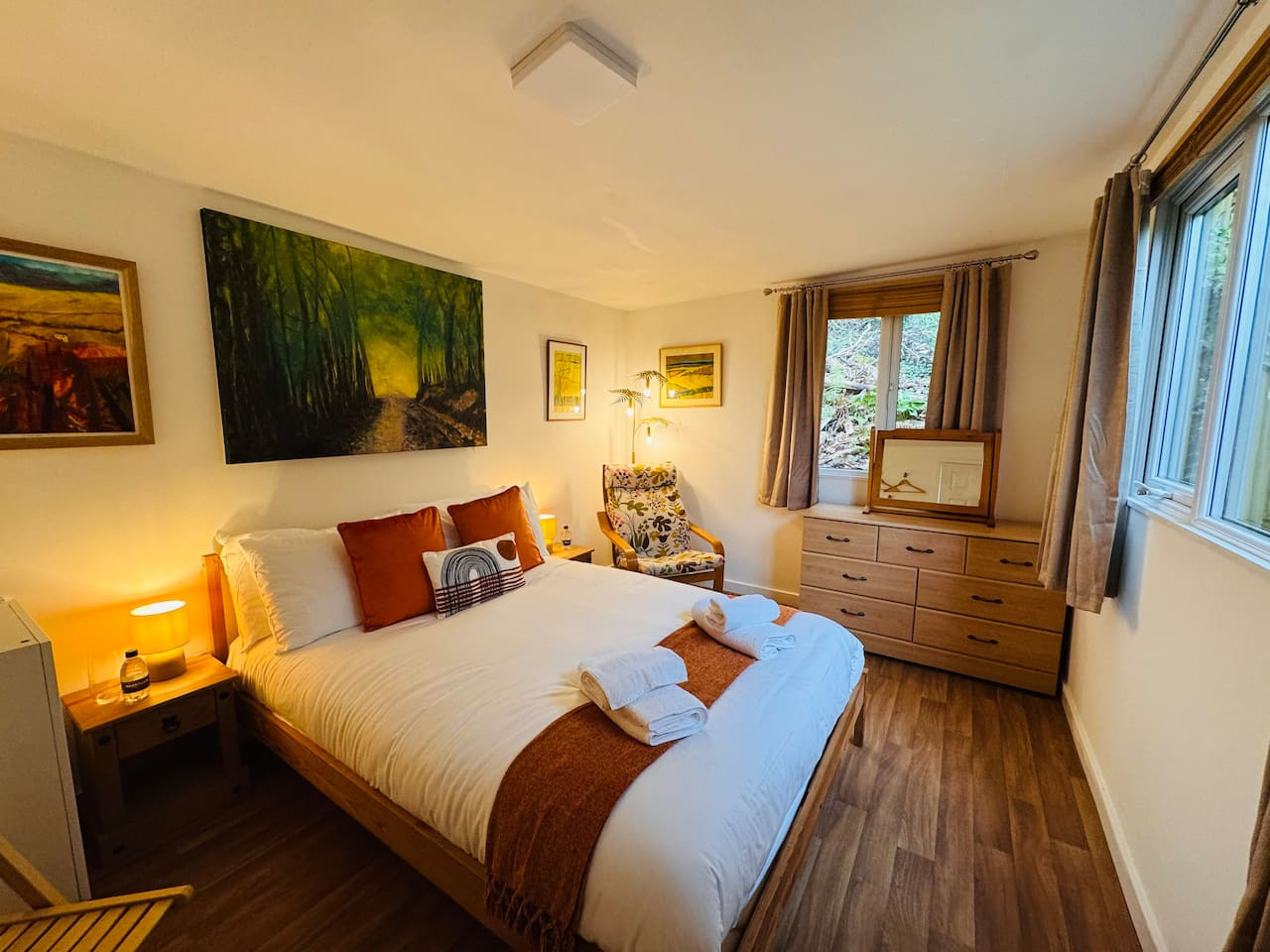 Laurie’s Woodside Cabin in 2 Woodside - Property image 16 - VivreStays