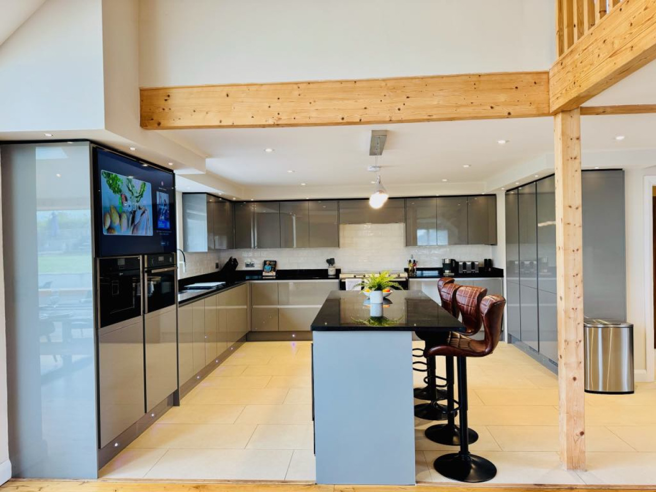 The Kennels - Luxe Collection in HMHH+23 Badminton, UK - Property image 7 - VivreStays