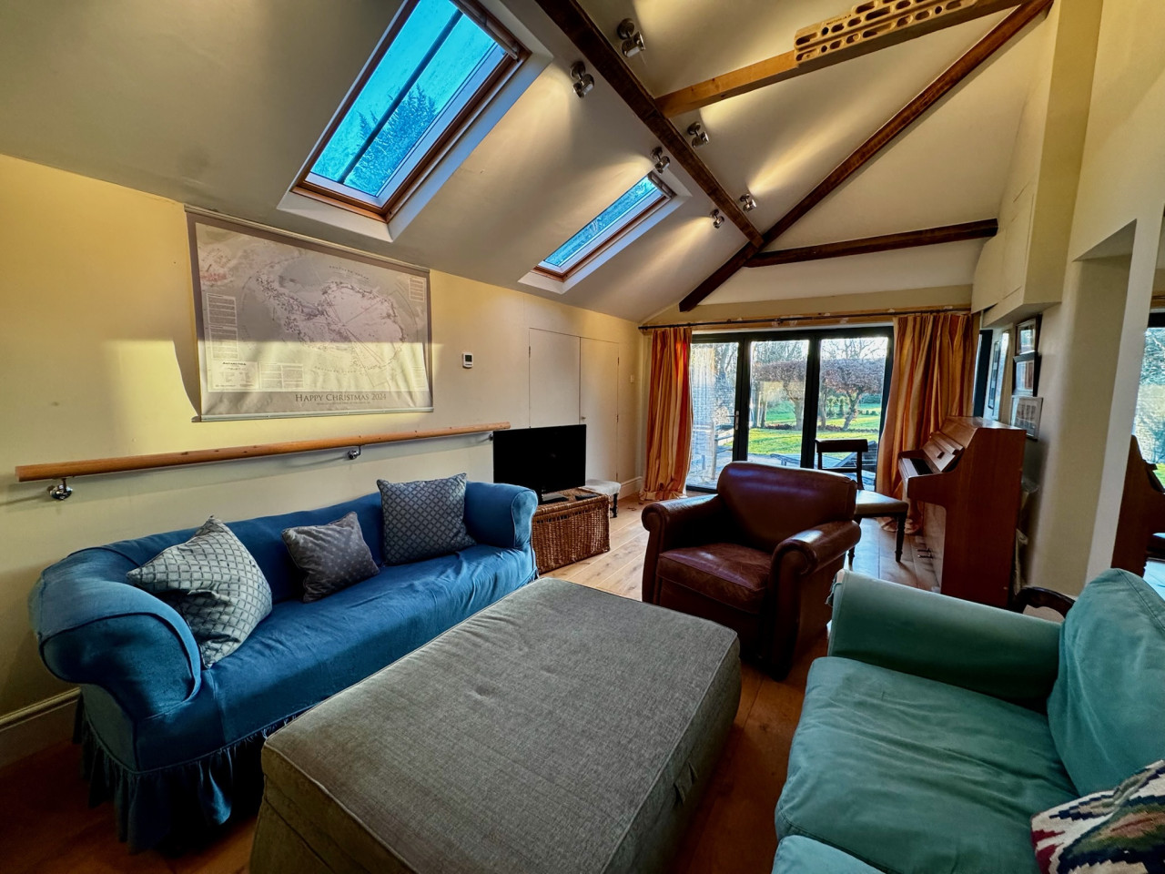 Hill House - Country Retreat in 19 Crawley Hill, Uley, Dursley GL11 5BH, UK - Property image 25 - VivreStays