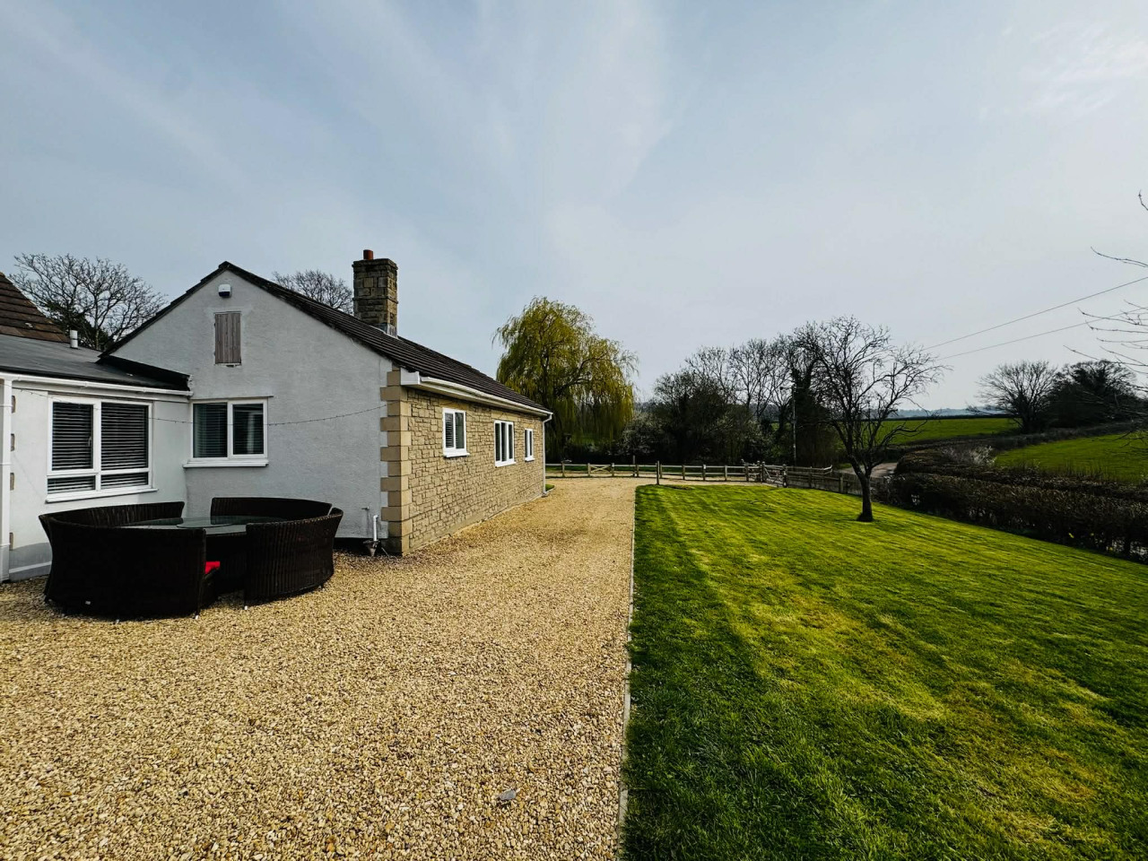Flexor Farm - Luxe Collection in 16 Birgage Rd, Hawkesbury Upton, Badminton GL9 1BH, UK - Property image 30 - VivreStays