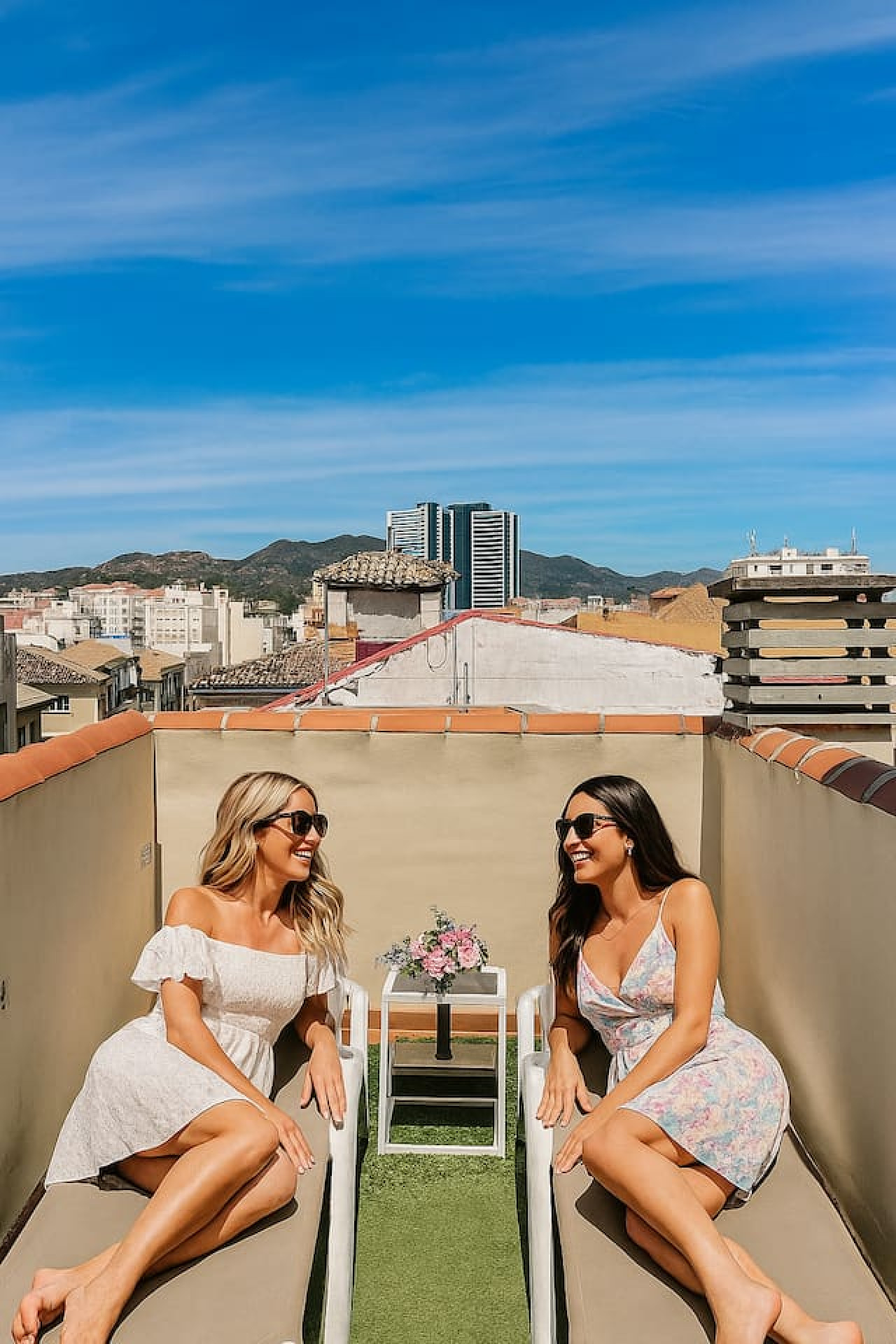 Harmony Suite | Free Garage | Shared Roof Terrace