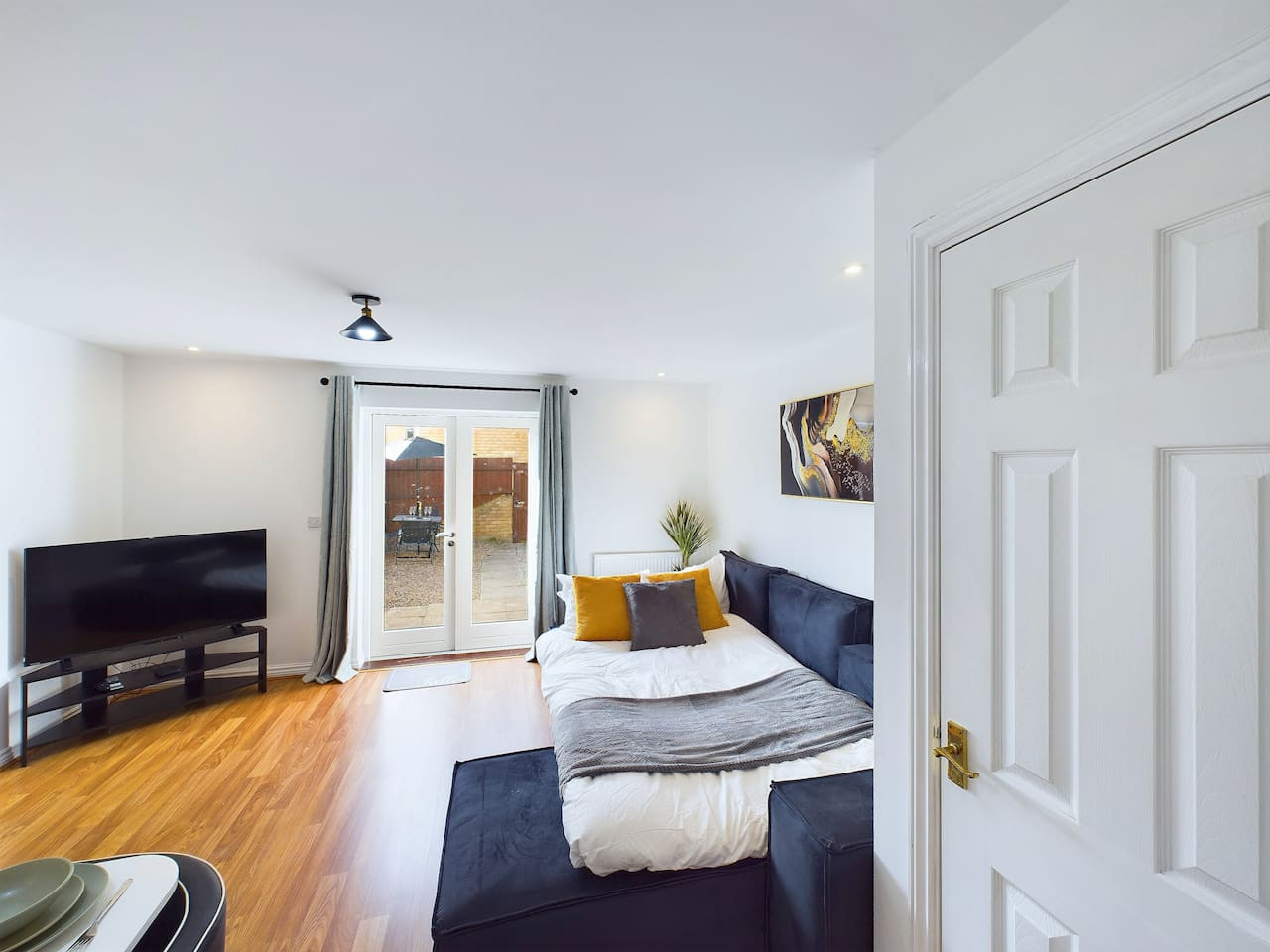 Spacious House | Parking | Business & Leisure