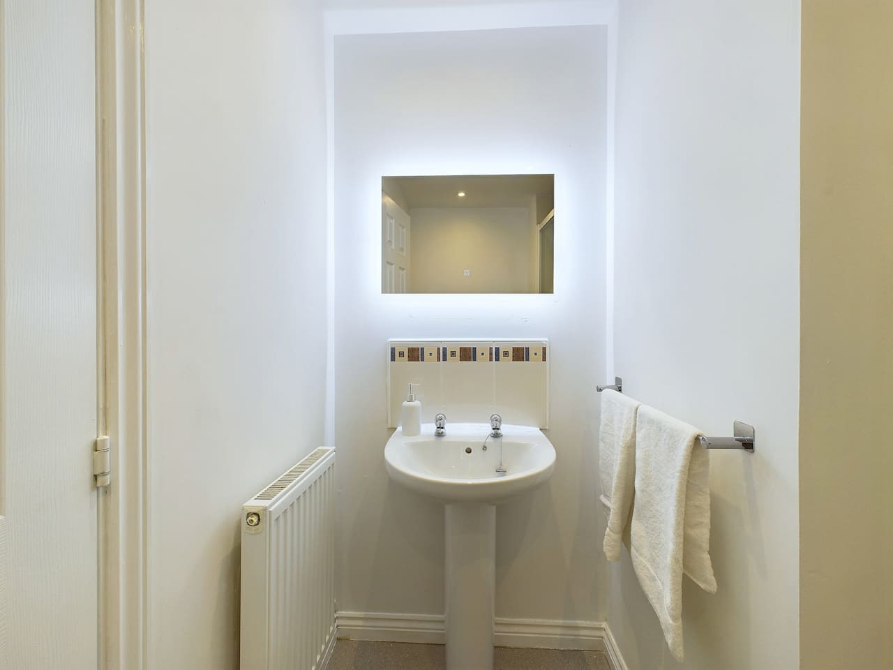 Spacious House | Parking | Business & Leisure