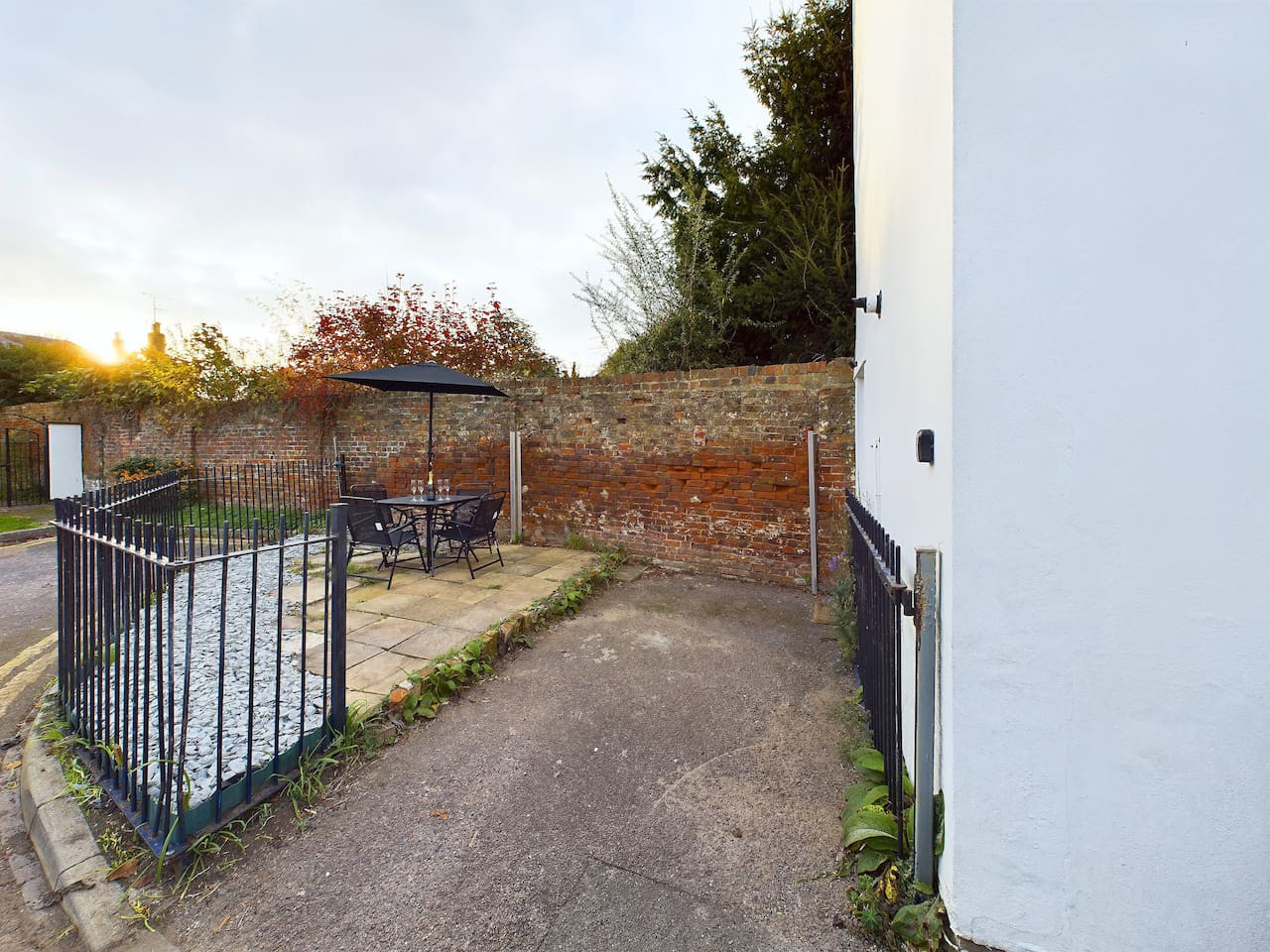 Portland Place | Central & Racecourse | Parking