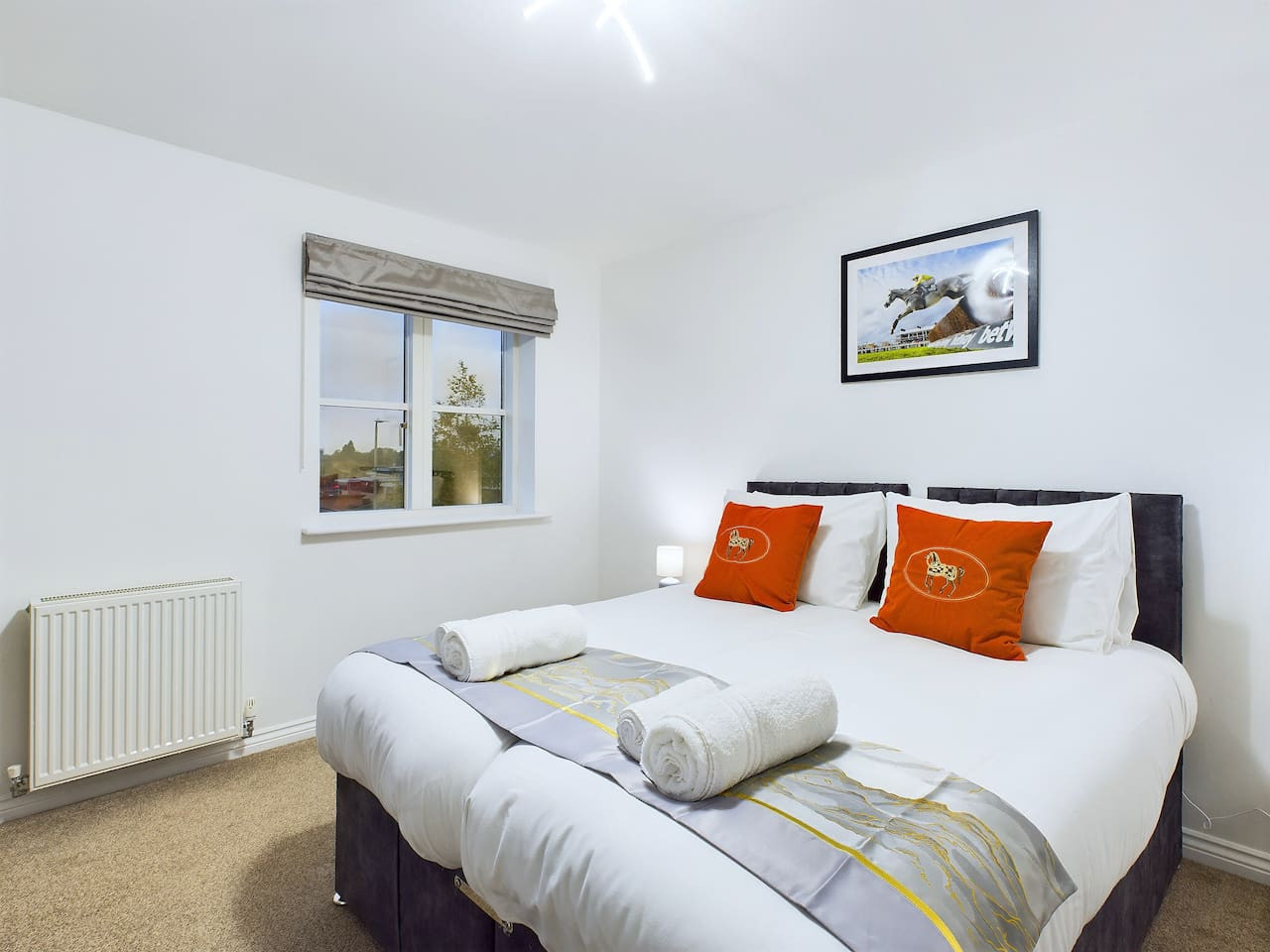 Ideal For Business | Long Stays | Parking & Wifi