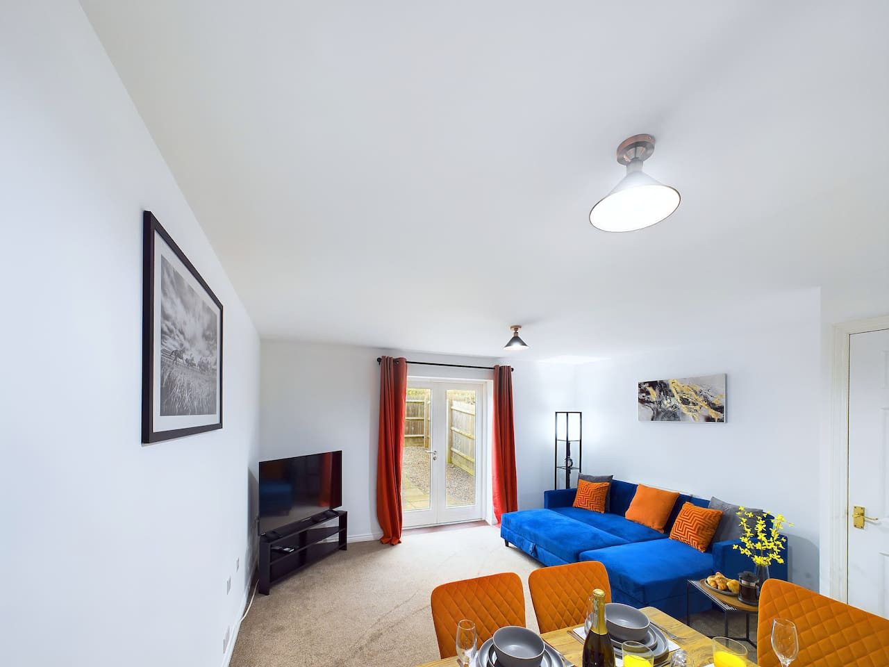 Ideal For Business | Long Stays | Parking & Wifi