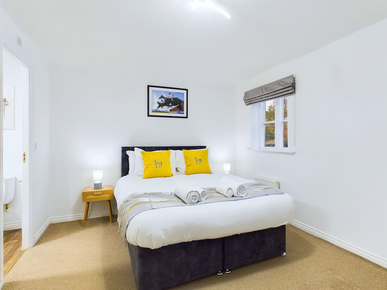 Ideal For Business | Long Stays | Parking & Wifi