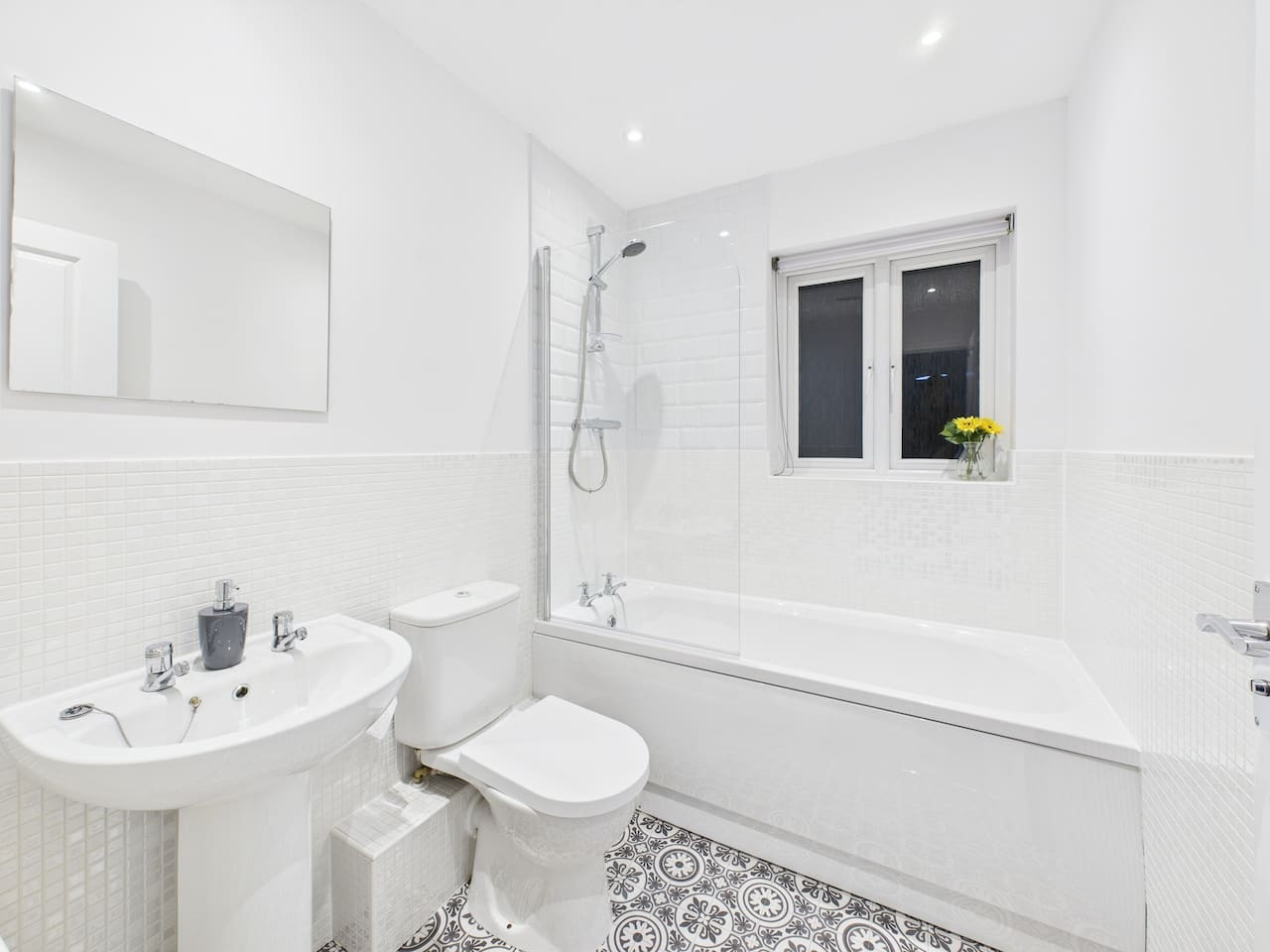 *NEW* Prestbury Place | Racecourse | Free Parking