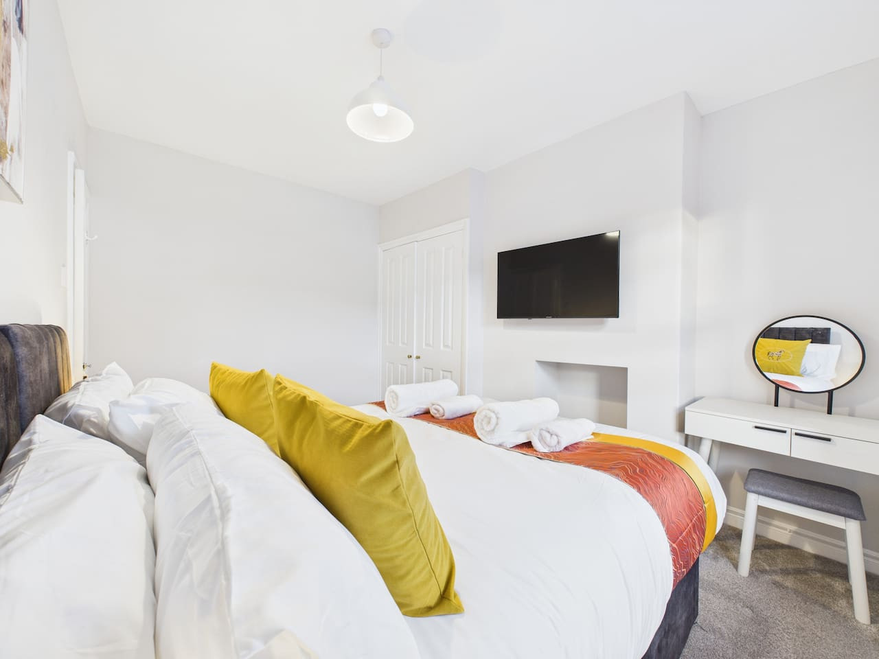 *NEW* No.1 Park Street | Central | Free Parking