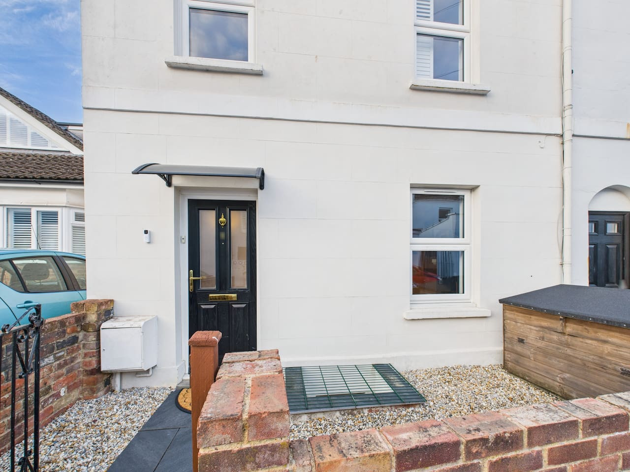 *NEW* No.1 Park Street | Central | Free Parking