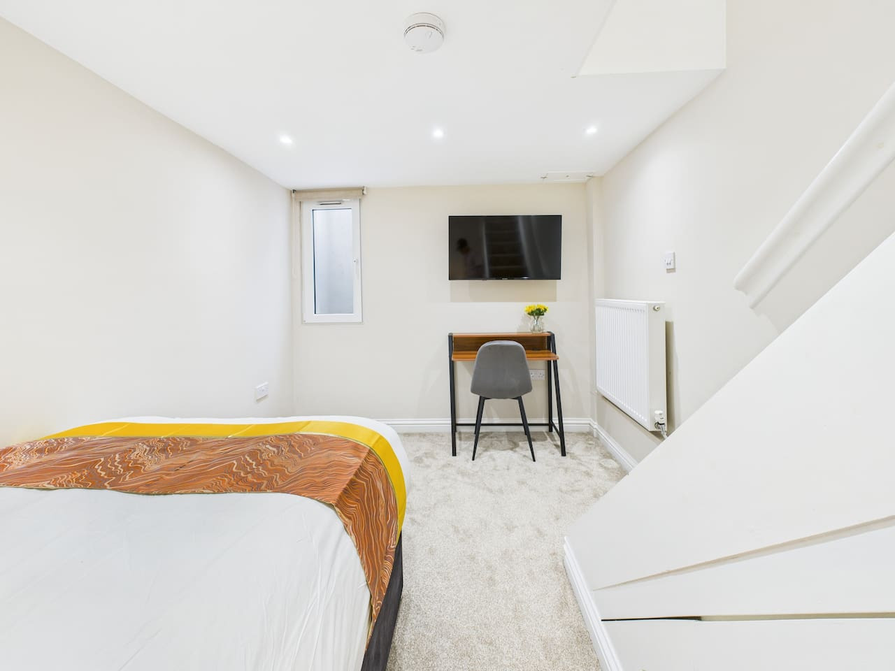 *NEW* No.1 Park Street | Central | Free Parking