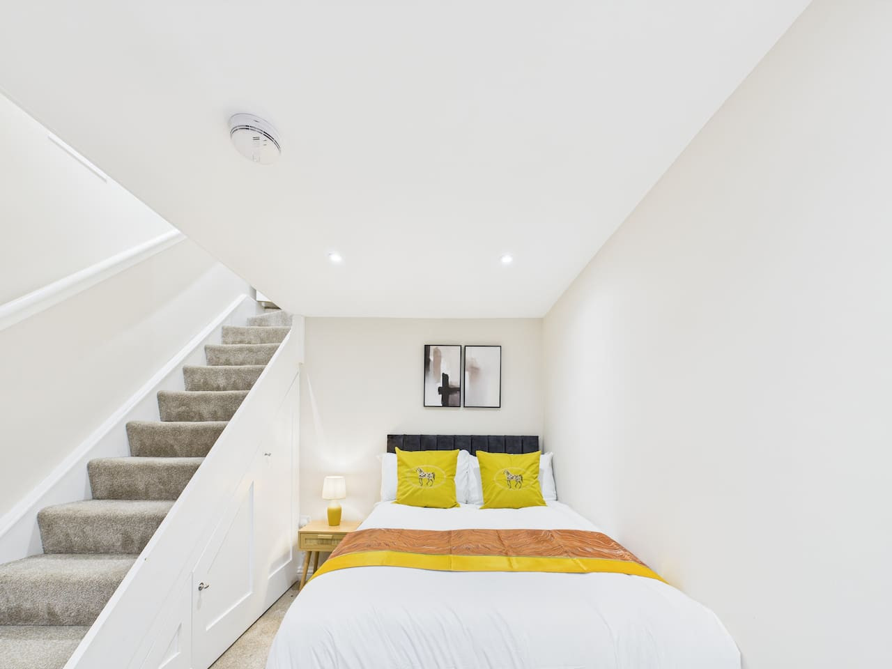 *NEW* No.1 Park Street | Central | Free Parking