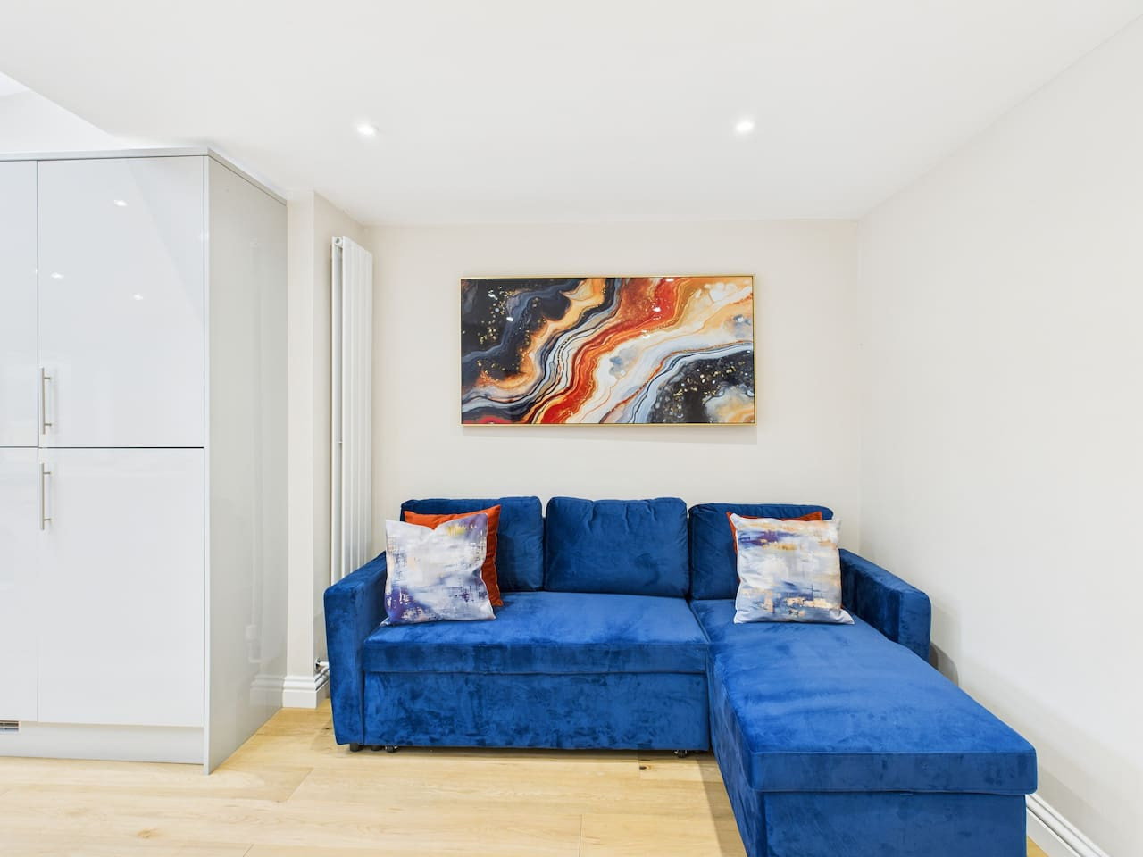 *NEW* No.1 Park Street | Central | Free Parking