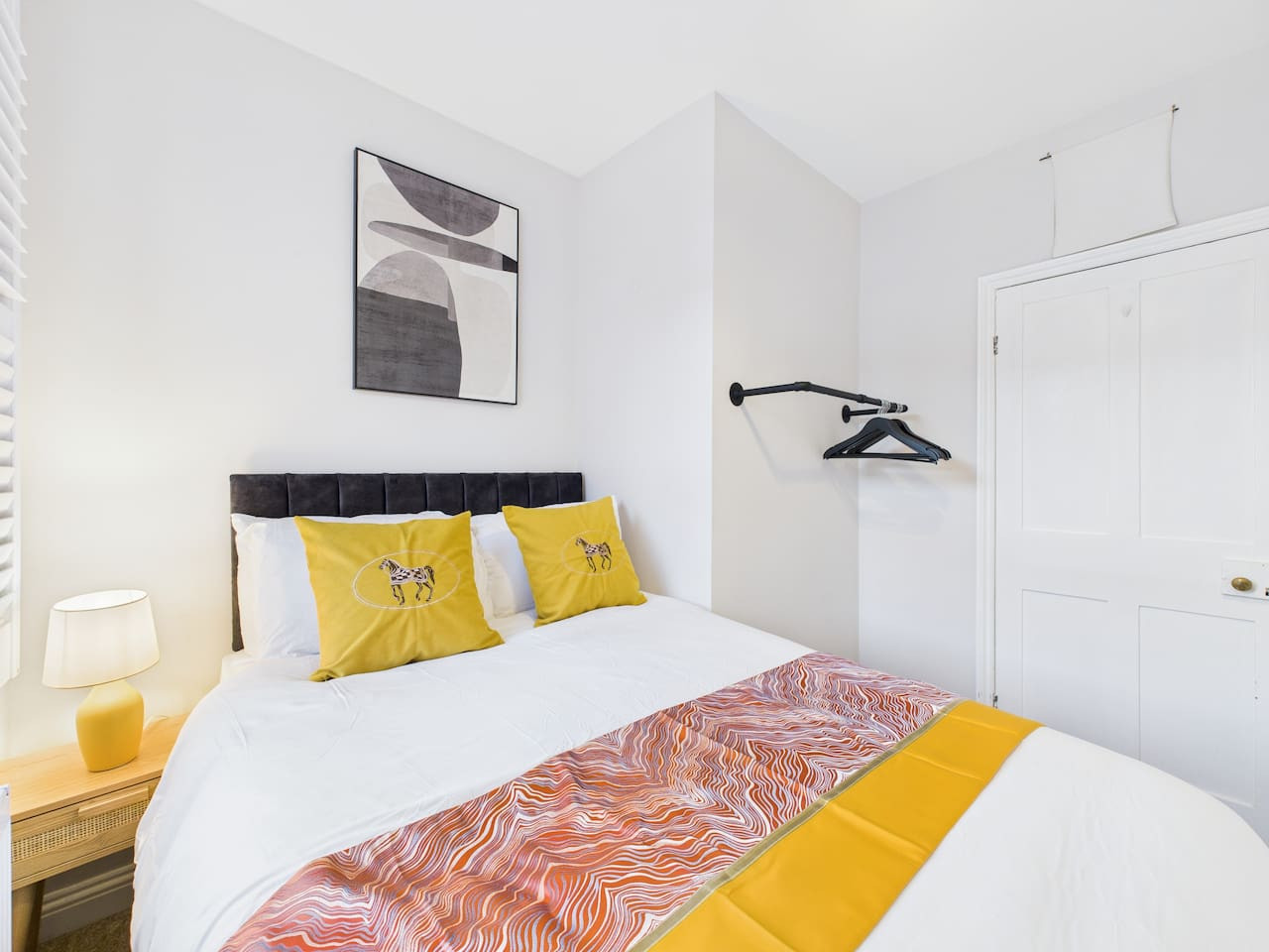 *NEW* No.1 Park Street | Central | Free Parking