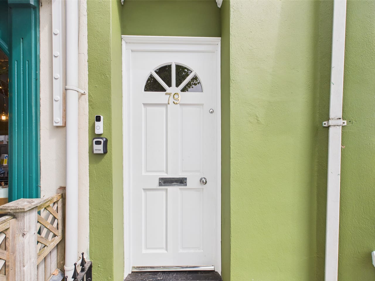 New Queens Place | Central |