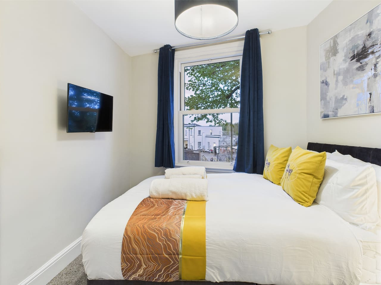 New Queens Place | Central |