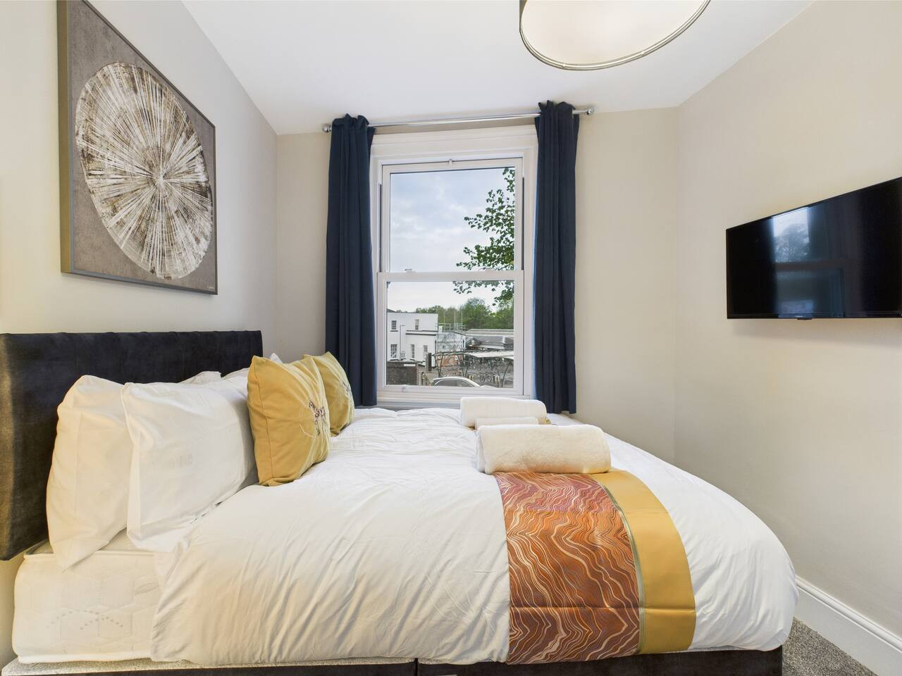 New Queens Place | Central |