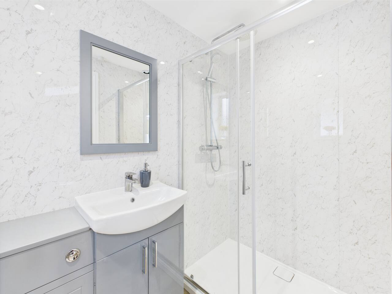 New Queens Place | Central |